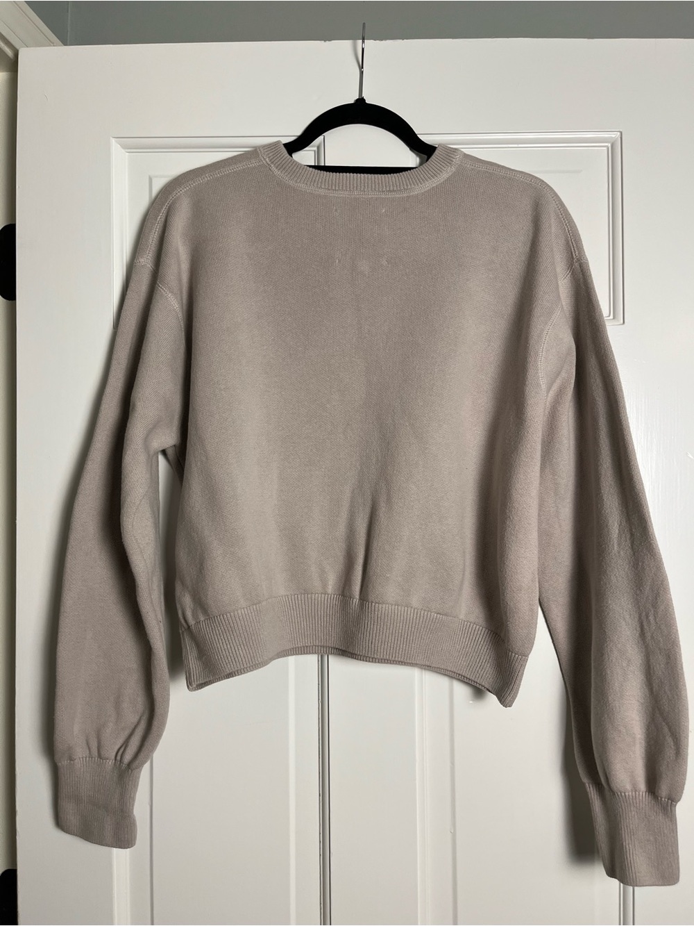 Aerie “New York” Logo 100% Cotton Pullover Sweatshirt in Beige. Medium - Picture 2 of 6